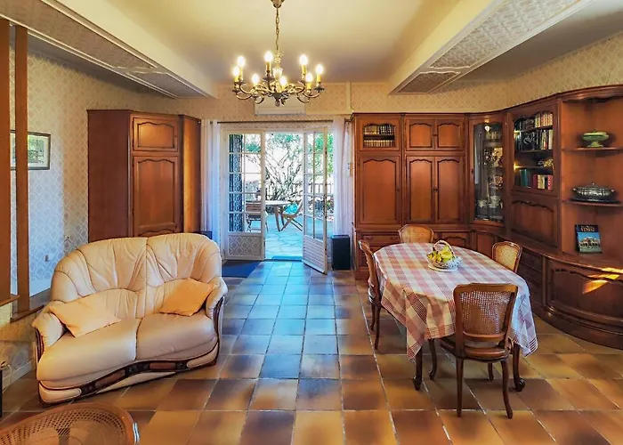 2 Bedroom Cozy In Vakantiehuis