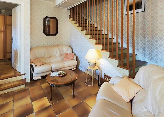 2 Bedroom Cozy In *