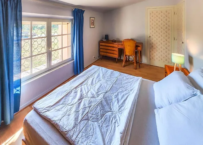 2 Bedroom Cozy In * Cébazan